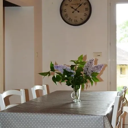 Semesterbostad Du Four A Pain